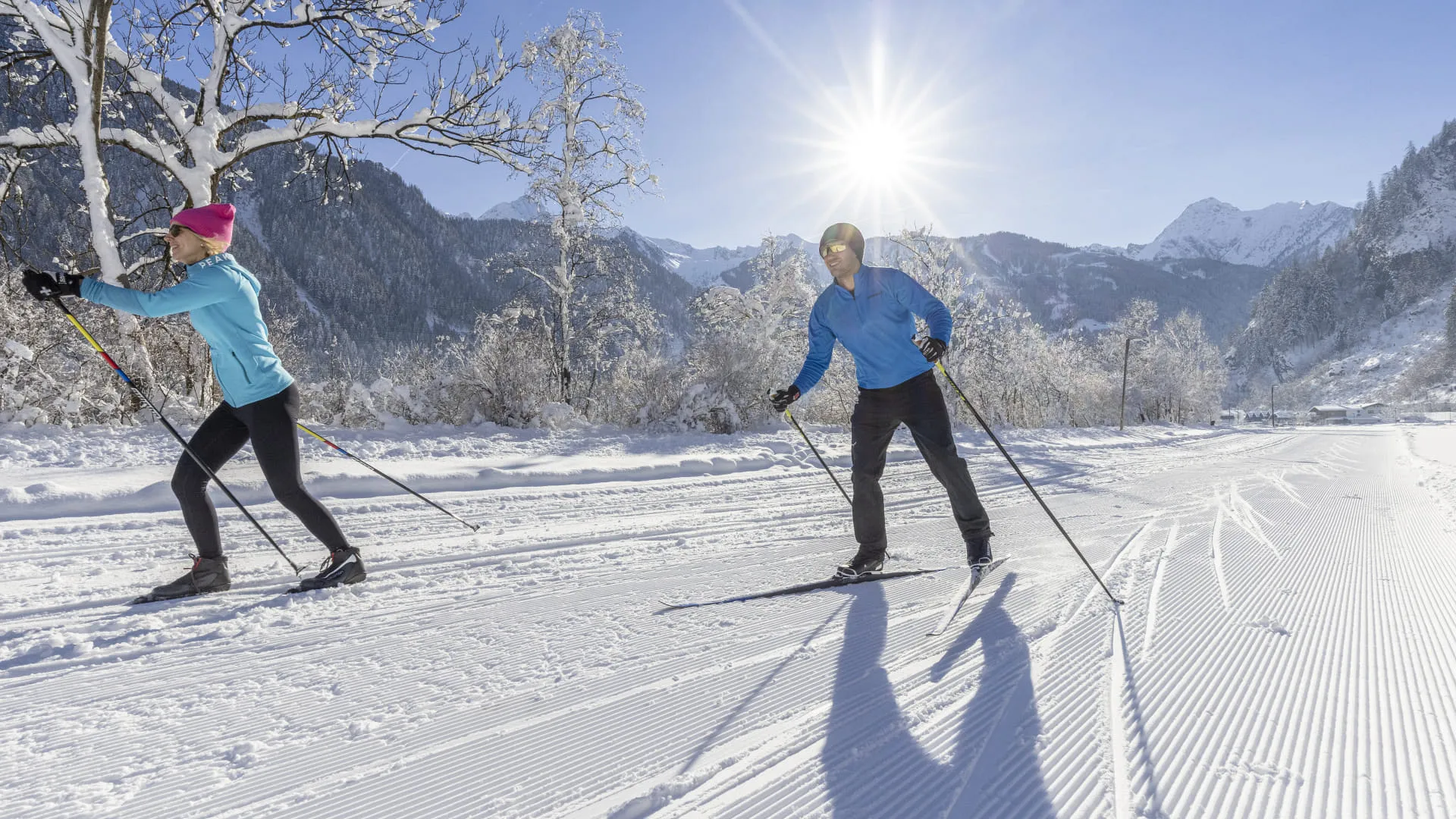 Cross-country skiers in the Mayrhofen-Hippach region